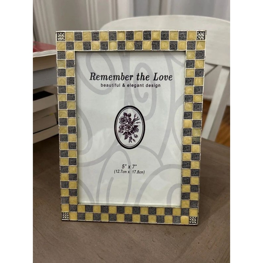 Mosaic Checkered Photo Frame (5x7)